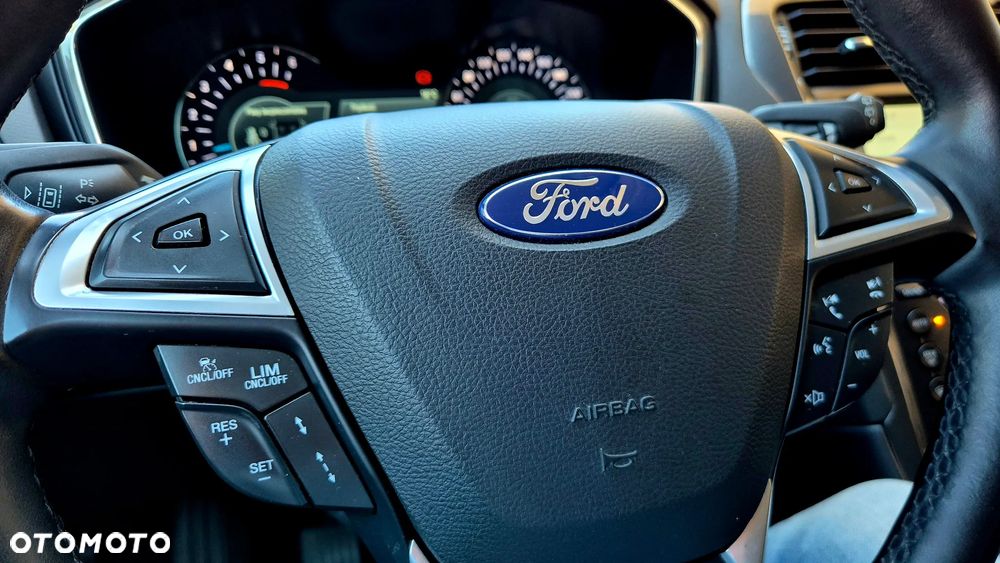 Ford Mondeo 2.0 EcoBlue Titanium - 23