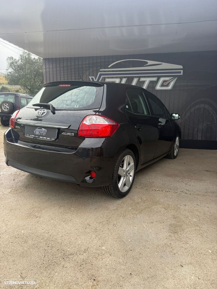 Toyota Auris - 8