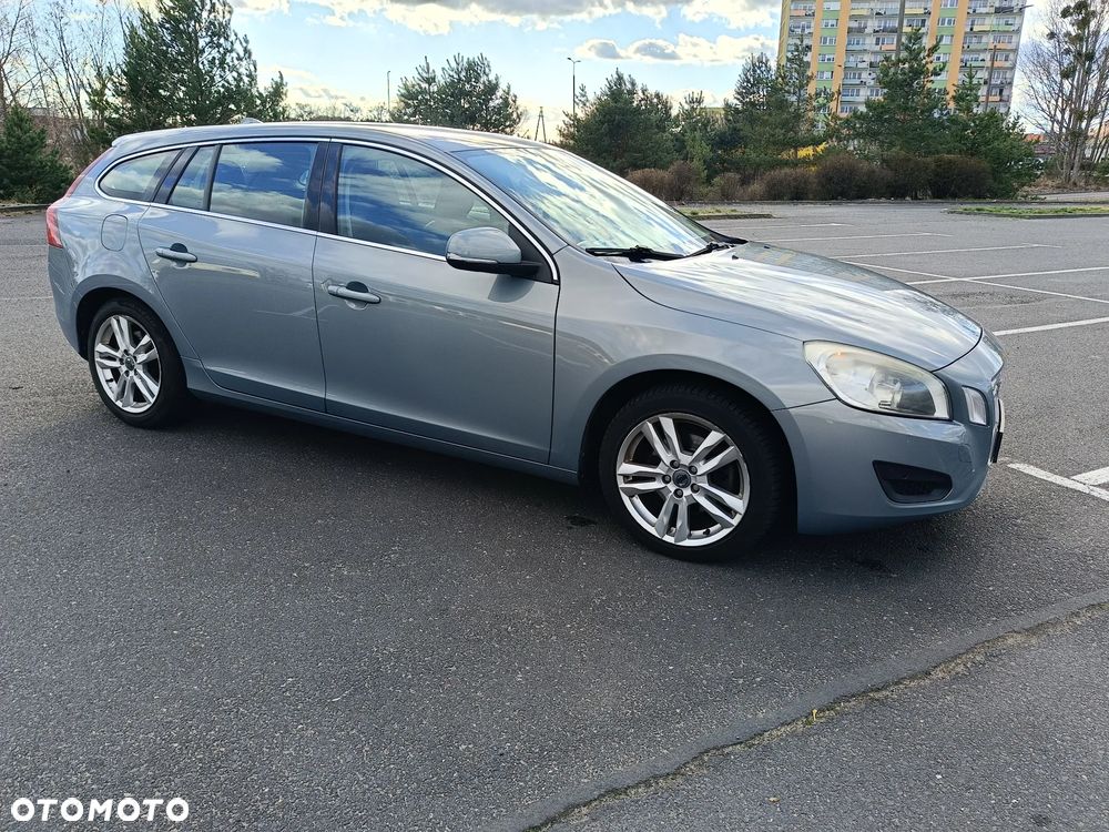 Volvo V60 D3 Summum - 16