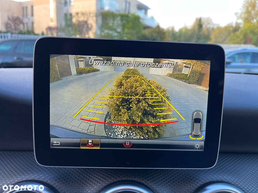 Mercedes-Benz Klasa A 220 4-Matic Style - 32