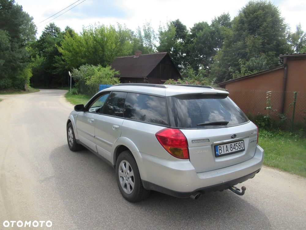 Subaru Outback - 3