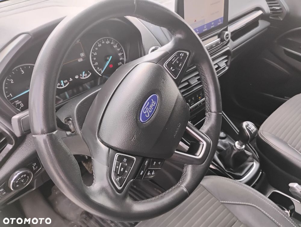 Ford EcoSport 1.5 TDCi TITANIUM - 12