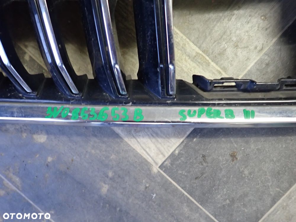 SKODA SUPERB III GRILL 3V0853653B - 2