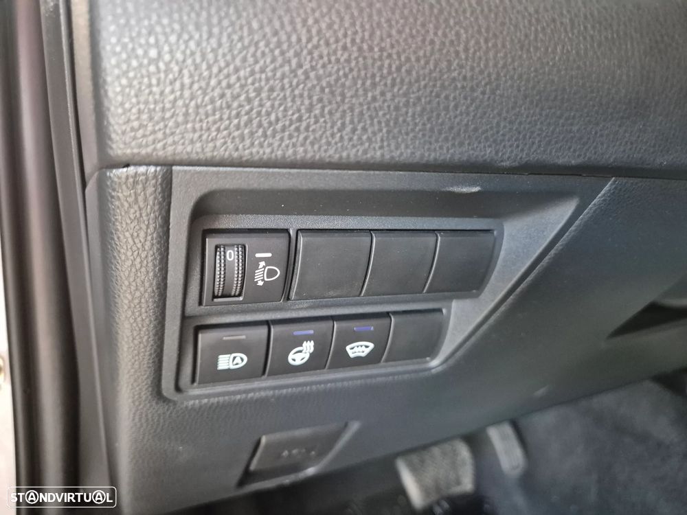 Toyota Yaris Cross 1.5 HDF Luxury - 13