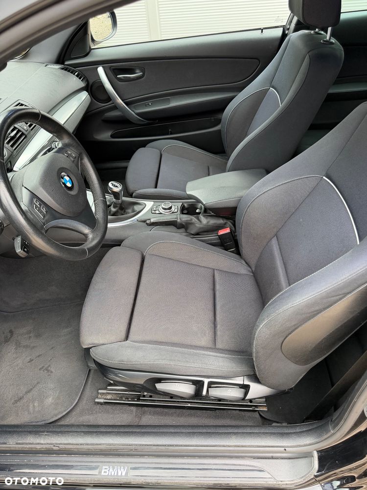 BMW Seria 1 118d - 12