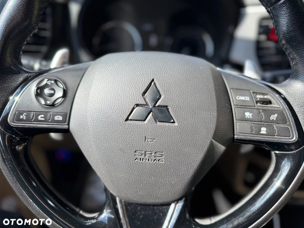 Mitsubishi Outlander 2.0 Instyle SDA 4WD CVT - 20