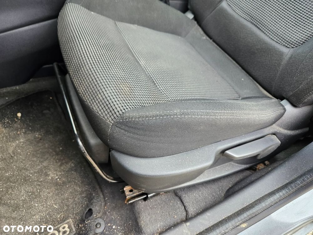 Fotel kierowcy pasażera PEUGEOT 5008 I 2010r Europa - 2