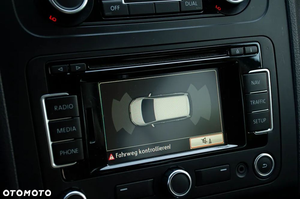Volkswagen Touran 2.0 TDI DSG United - 13