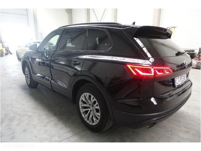 Volkswagen Touareg - 4