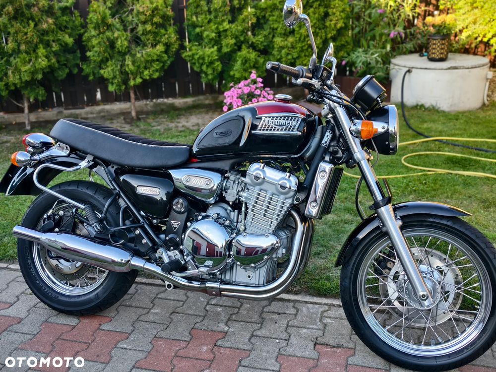 Triumph Thunderbird - 2