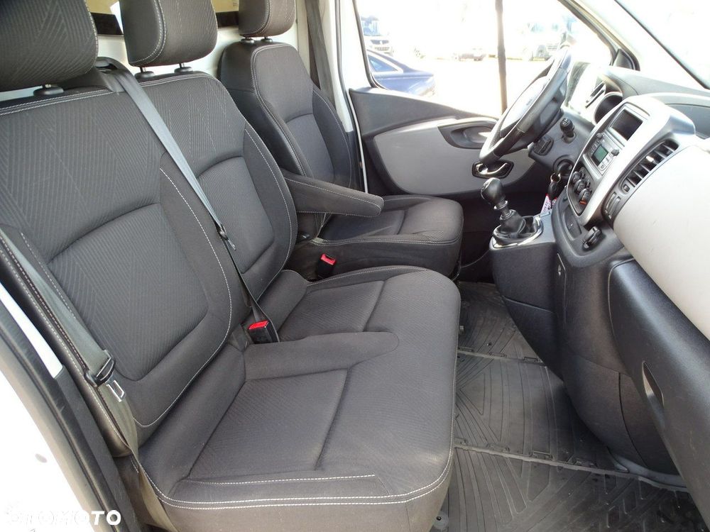Renault Trafic - 14
