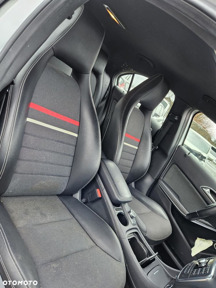 Mercedes-Benz Klasa A 200 CDI (BlueEFFICIENCY) 7G-DCT Style - 6