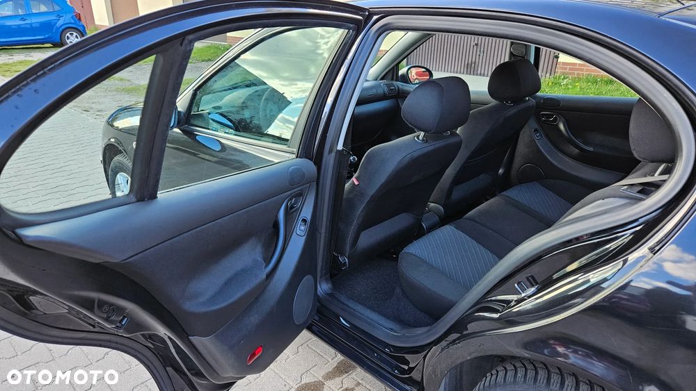 Seat Leon 1.6 Stella - 9