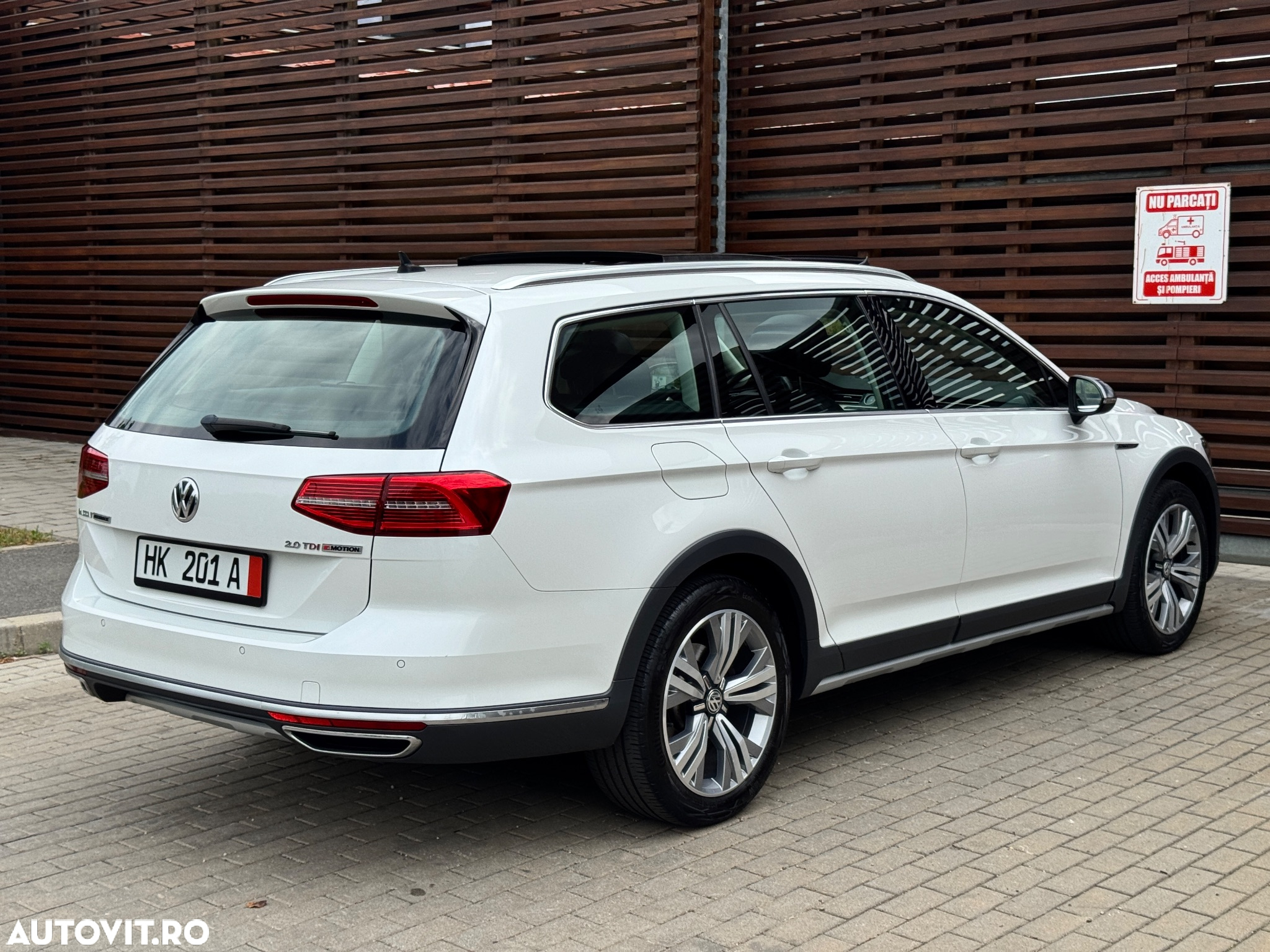 Volkswagen Passat Alltrack 2.0 TDI DSG 4Motion - 4