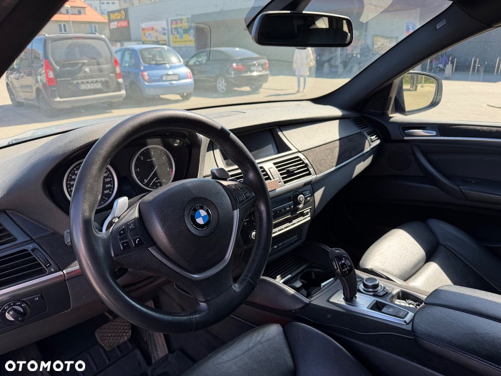 BMW X6 - 10