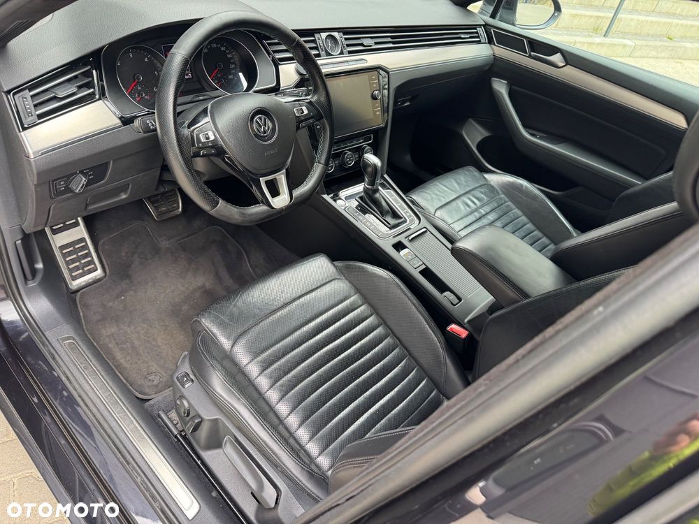 Volkswagen Passat 2.0 TDI SCR DSG Highline - 23