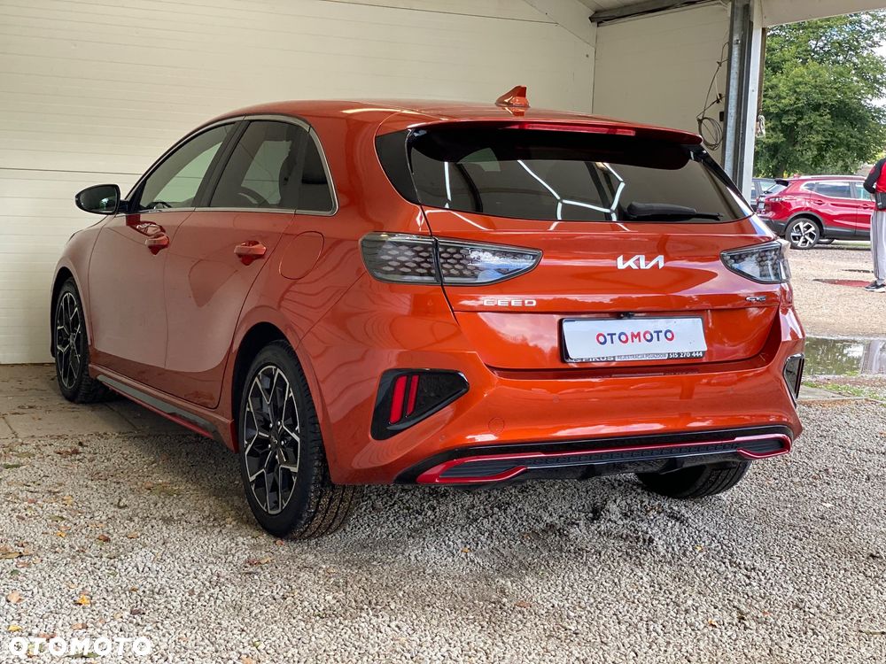 Kia Ceed 1.6 CRDi SCR GT-Line DCT - 4