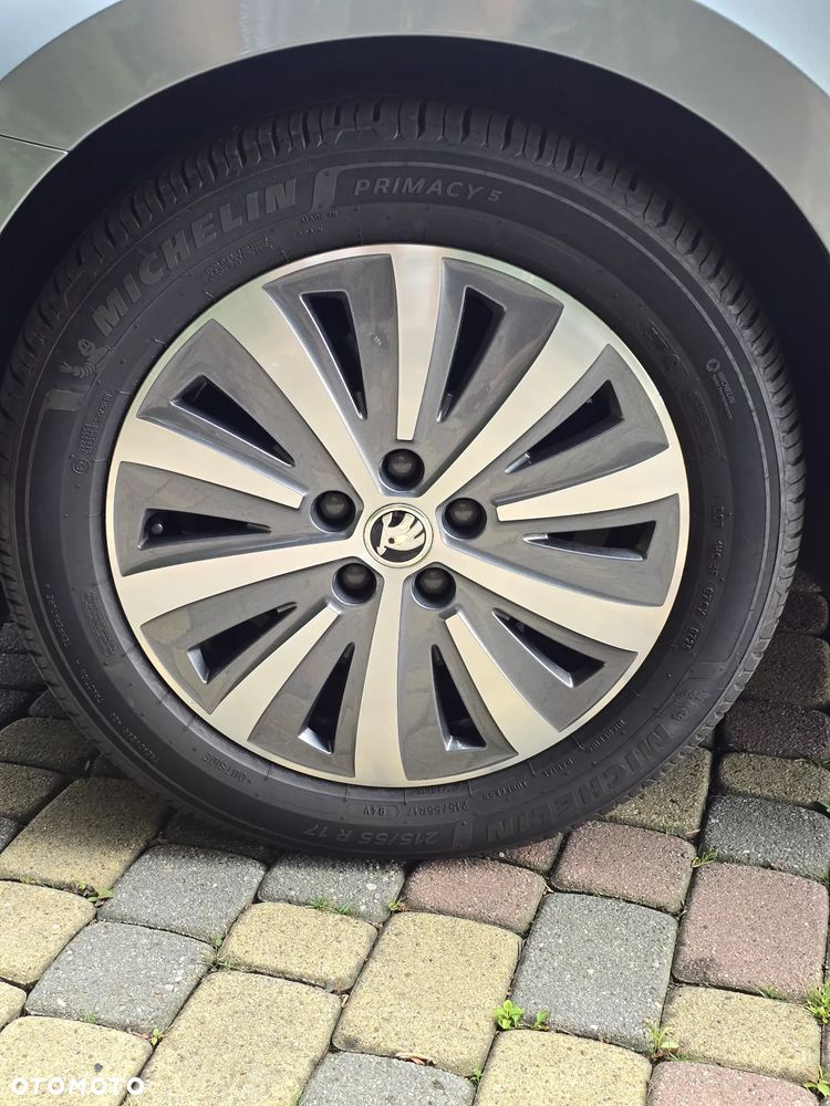 Skoda Superb 2.0 TDI Style DSG - 27