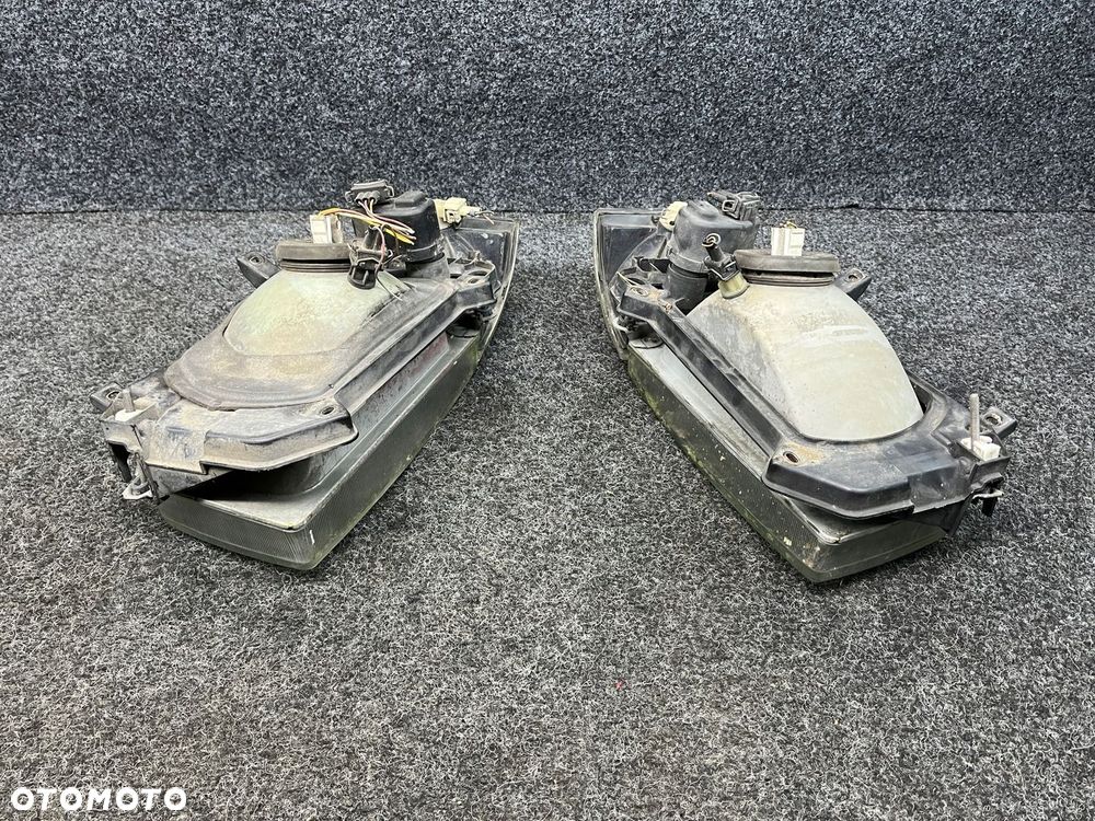 vw t4 lampa przednia prawa  lewa OE hella - 11