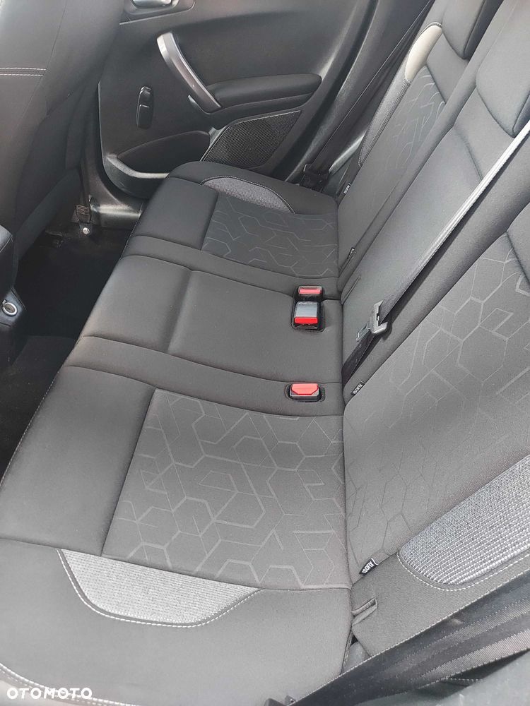 Peugeot 2008 - 8
