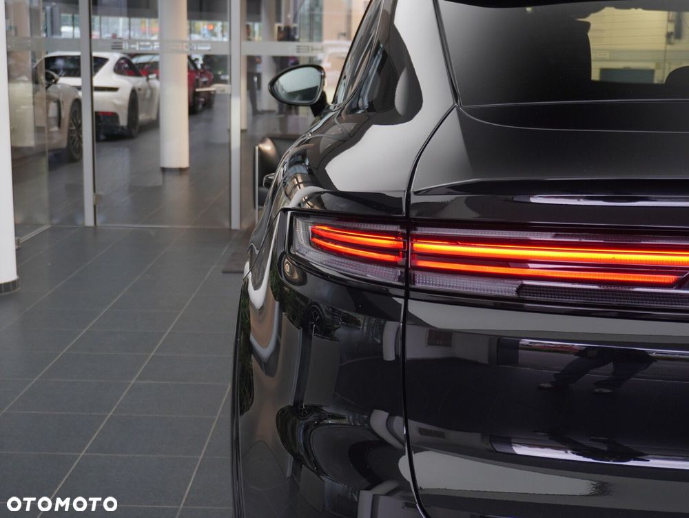 Porsche Cayenne S E-Hybrid PHEV Black Edition - 10