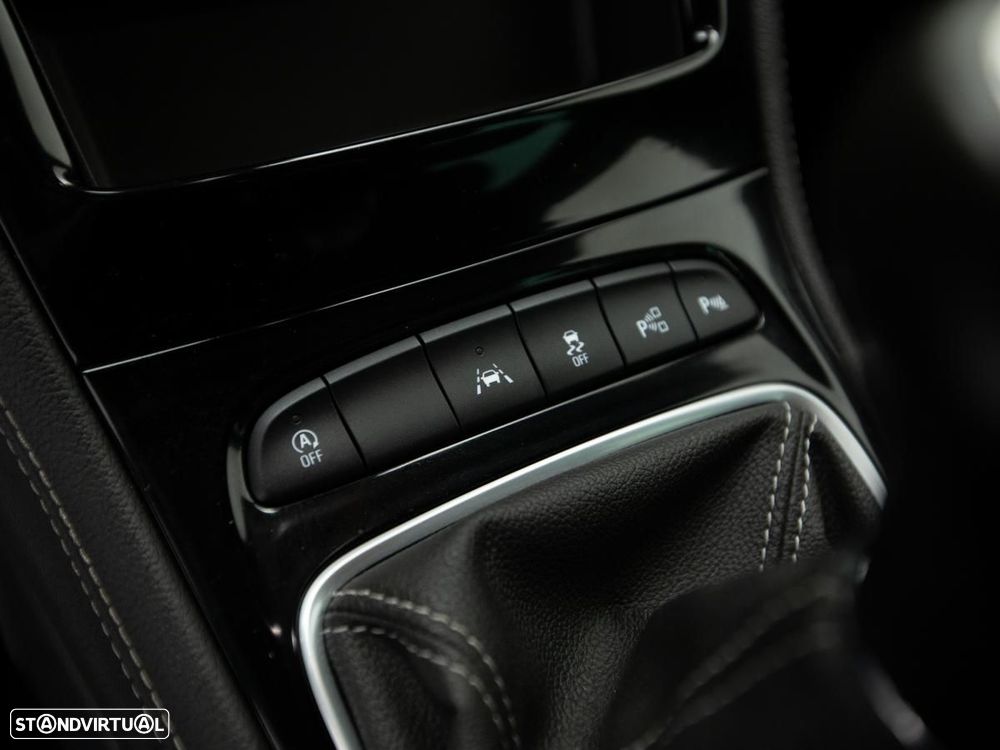 Opel Astra Sports Tourer - 19