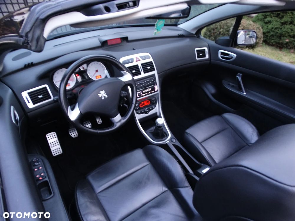 Peugeot 307 CC 1.6 Intense - 14