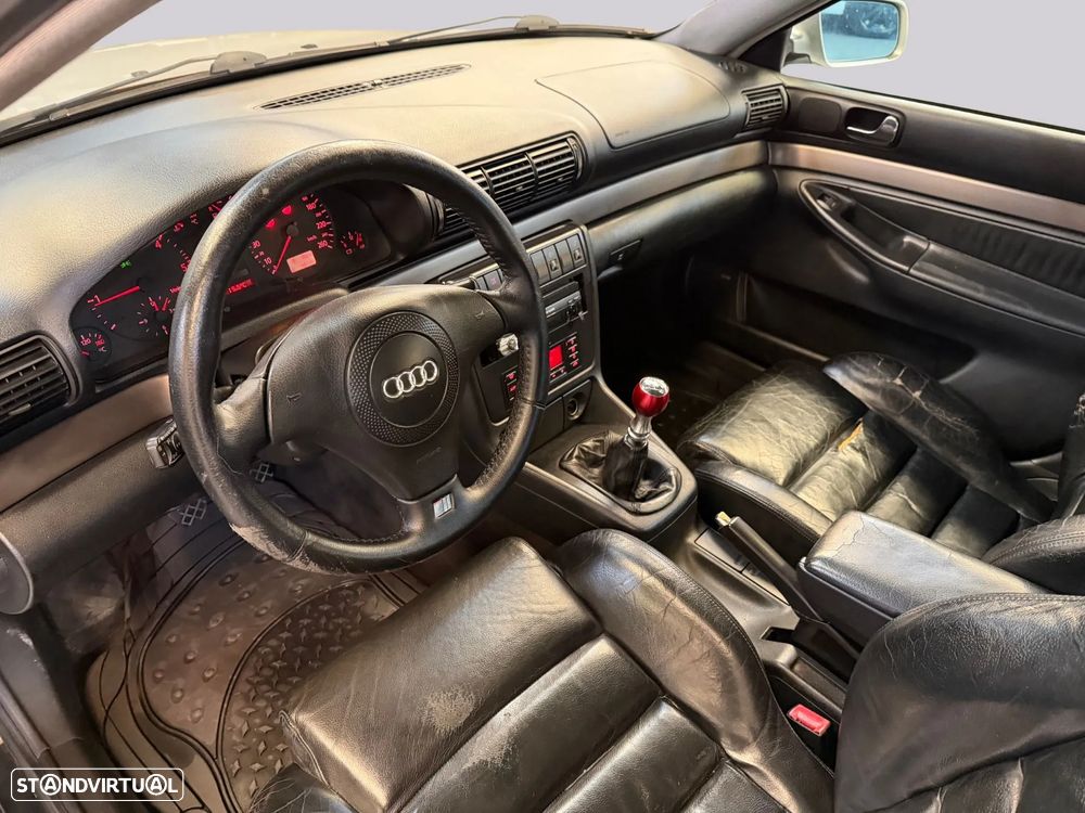Audi A4 Avant - 17