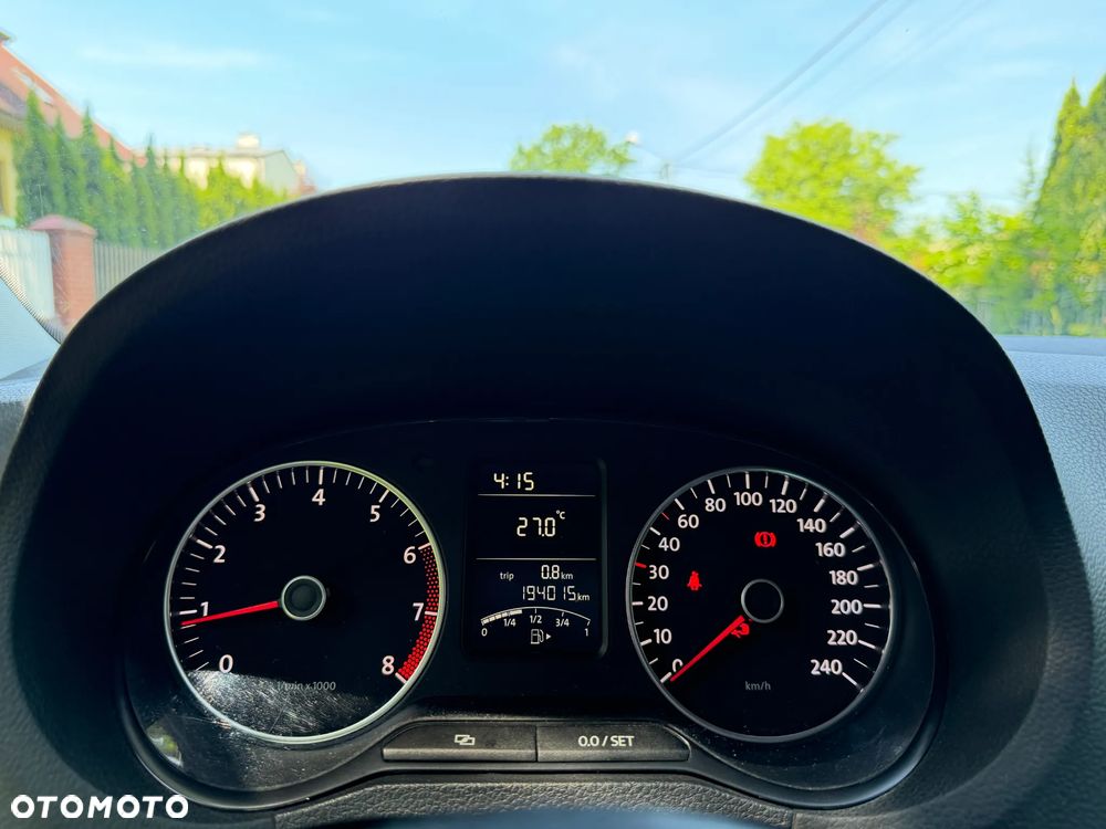 Volkswagen Polo - 16