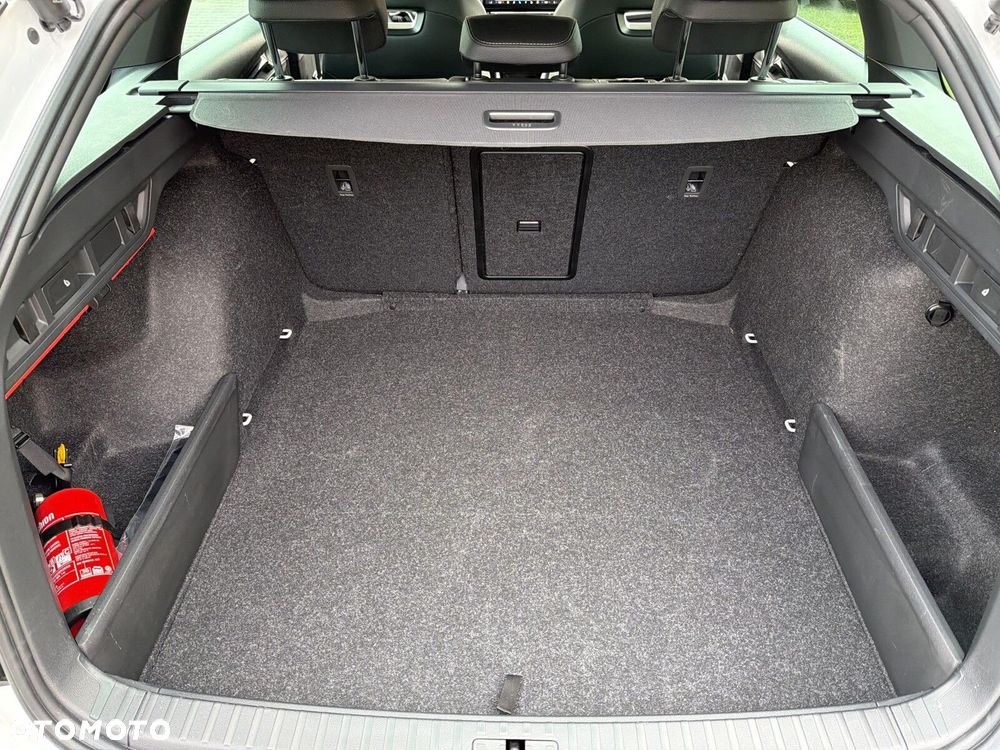 Skoda Octavia 1.5 TSI mHEV Sportline DSG - 25