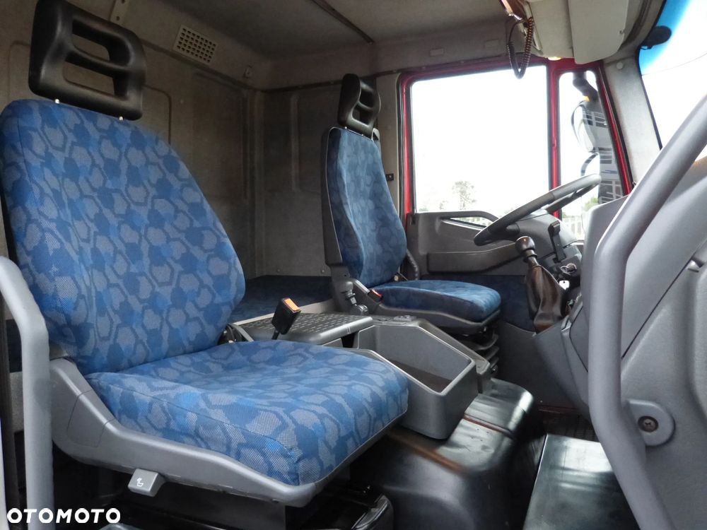 Iveco EUROCARGO 120E22 / 150E22 POMOC DROGOWA / SPECJALNY / AUTOLAWETA / DMC 11.990 KG / ŁAD. 6.700 KG / DŁ. 6.80 M - 36