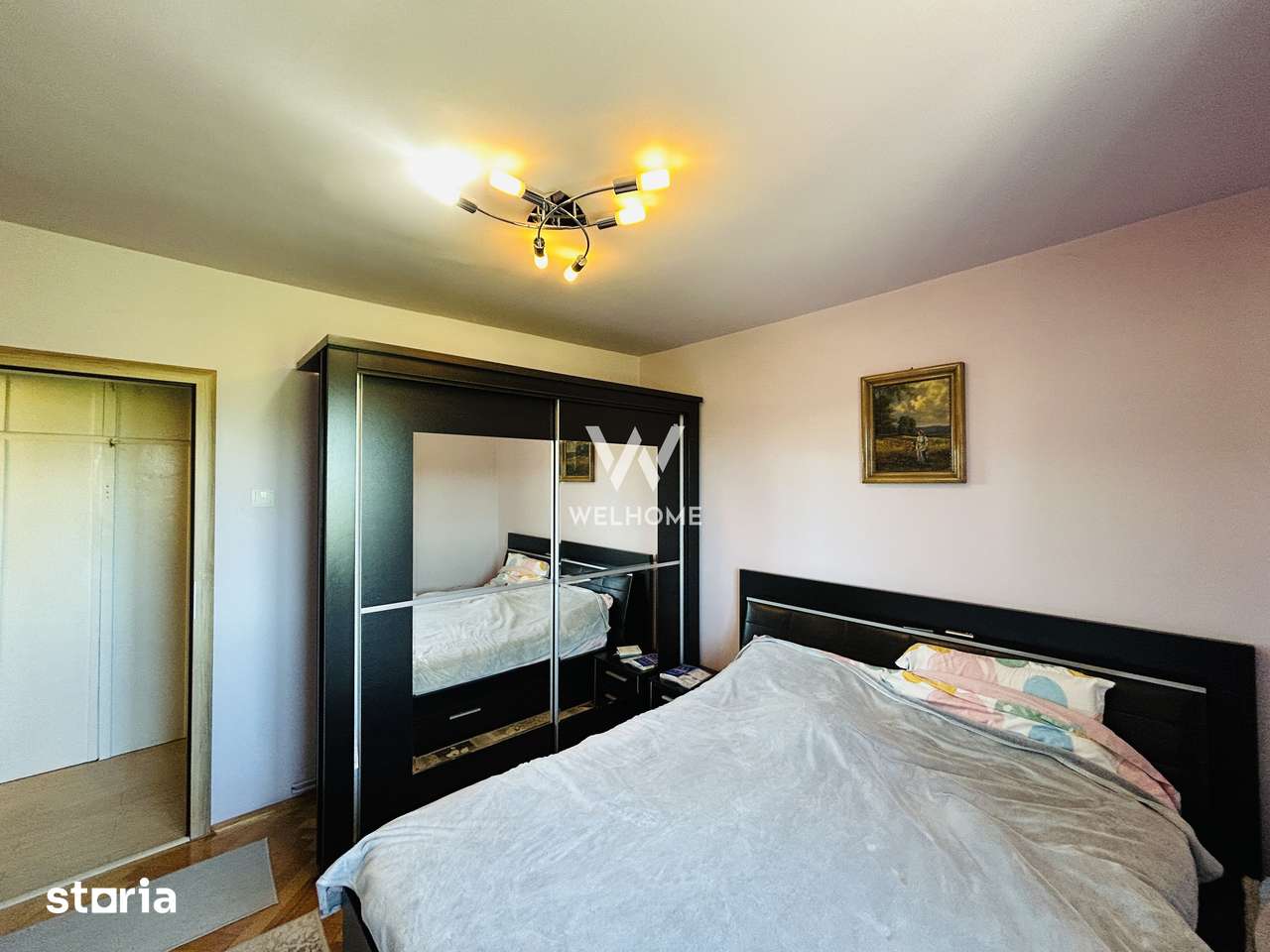 Apartament decomandat, cu 3 camere, 2 bai, 2 balcoane - Zona Strand — fotografia 1