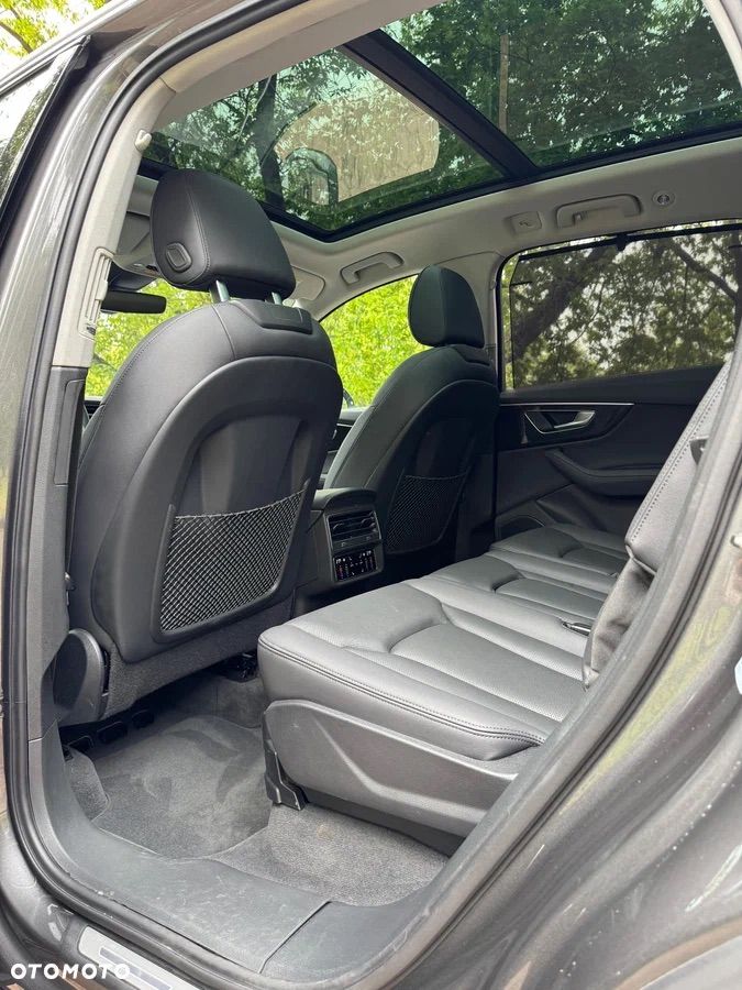 Audi Q7 - 17