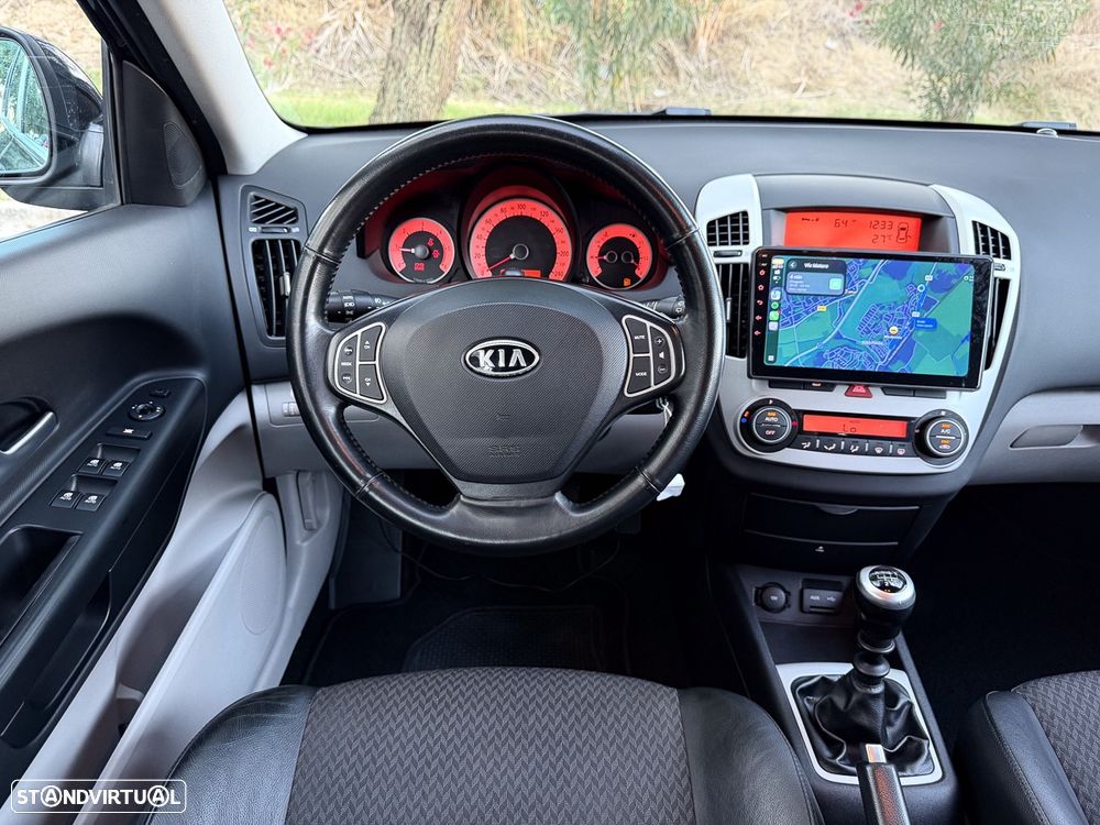 Kia Ceed 1.6 CRDi EX - 22