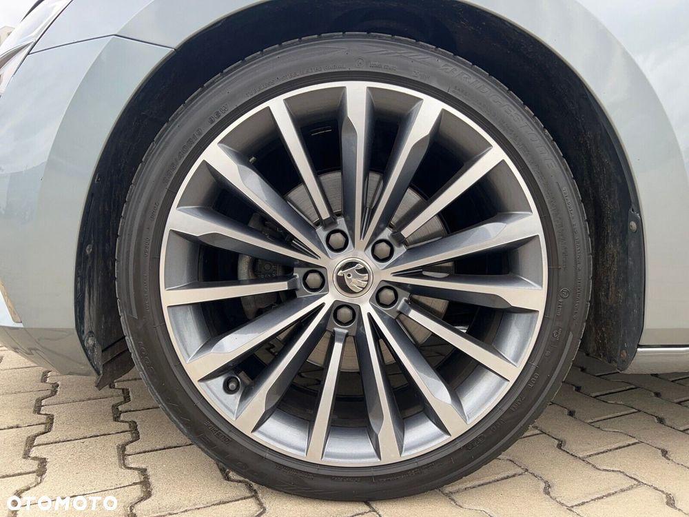 Skoda Superb 2.0 TSI L&K DSG - 39