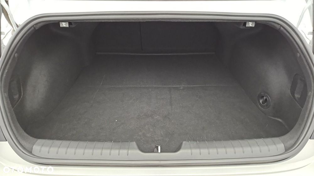 Hyundai IONIQ 6 77kWh Uniq - 24