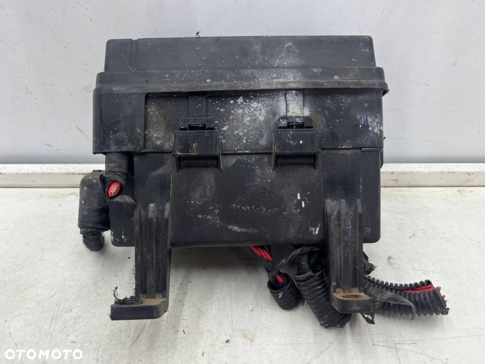 Skrzynka bezpieczników Chevrolet Nubira III J200 05-12r. 2.0 cdti - 6