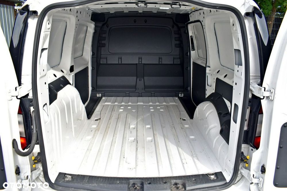 Volkswagen Caddy Maxi DSG - 22