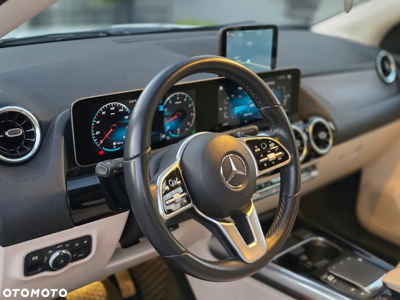 Mercedes-Benz GLA 250 4-Matic - 8