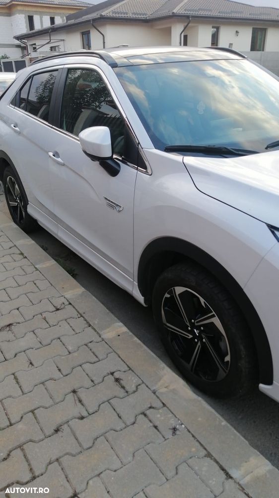 Mitsubishi Eclipse-Cross PHEV Intense+ Black - 19