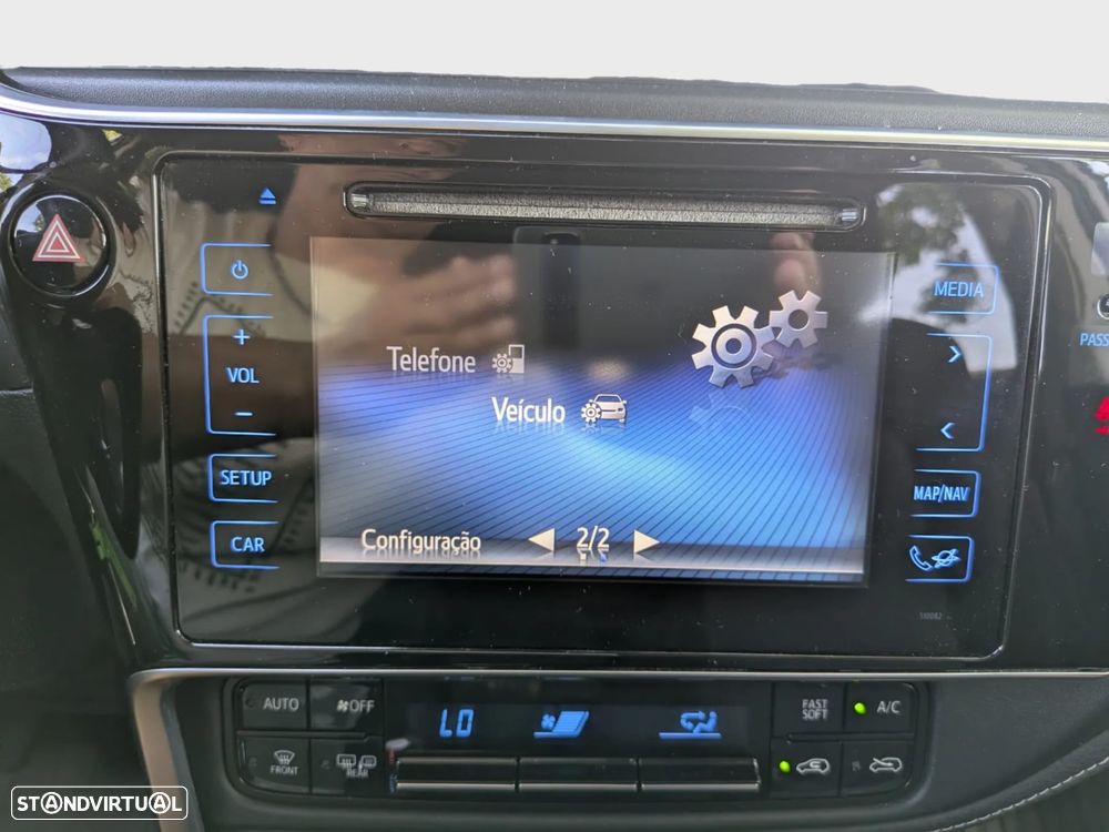 Toyota Auris 1.4 D-4D Comfort+Pack Techno - 14