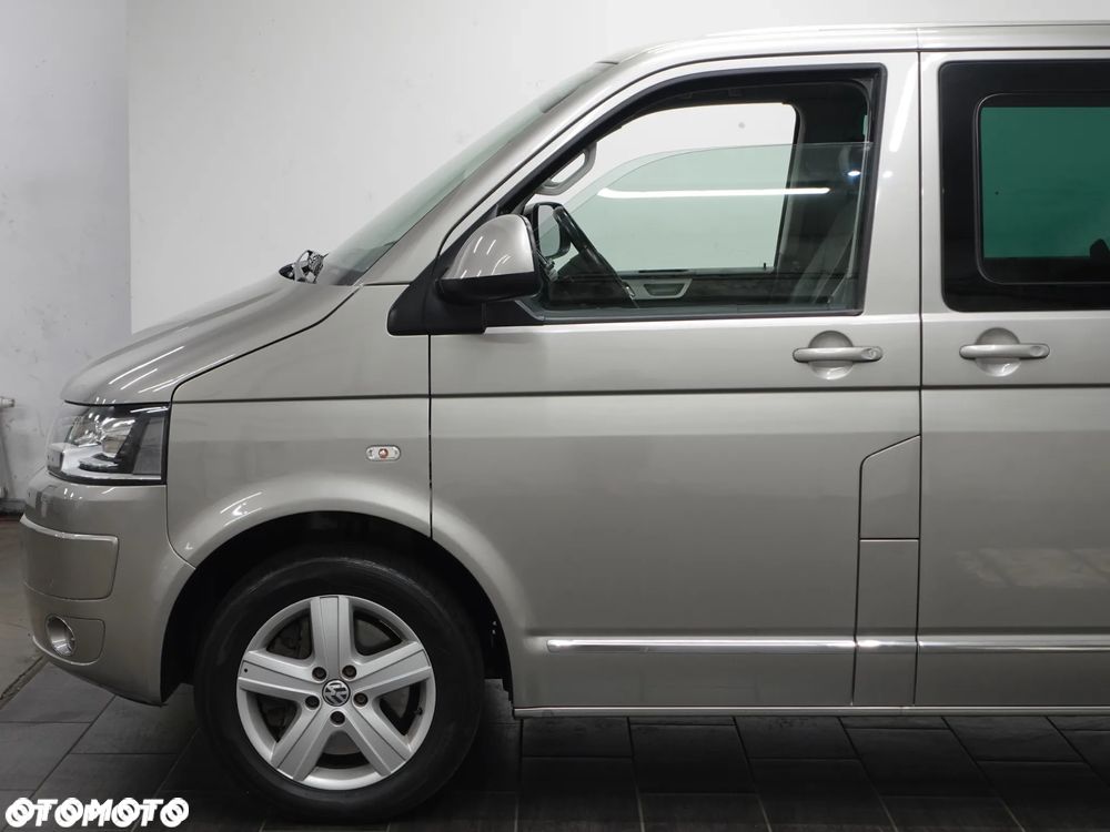 Volkswagen Multivan - 16