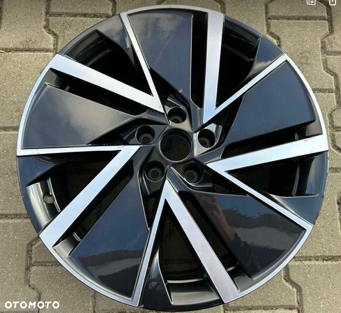 SKODA SUPERB 3 III VEGA AREO 1szt 8x19 ET44 3V0601025BA 669. - 1