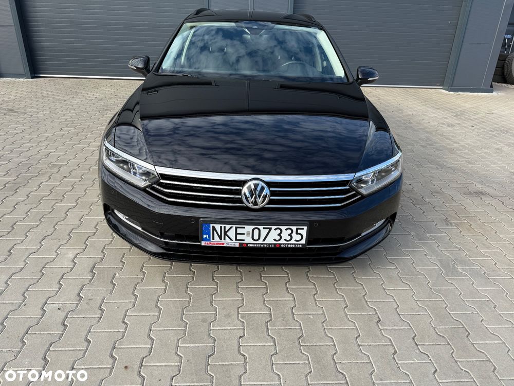 Volkswagen Passat 2.0 TDI SCR Comfortline - 14