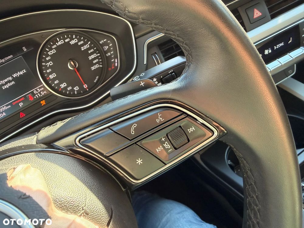 Audi A4 Limousine 40 TFSI quattro S tronic - 24