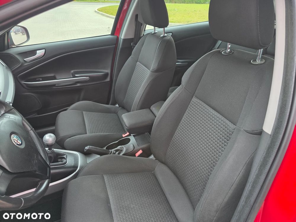 Alfa Romeo Giulietta 1.6 JTDM 16V - 19