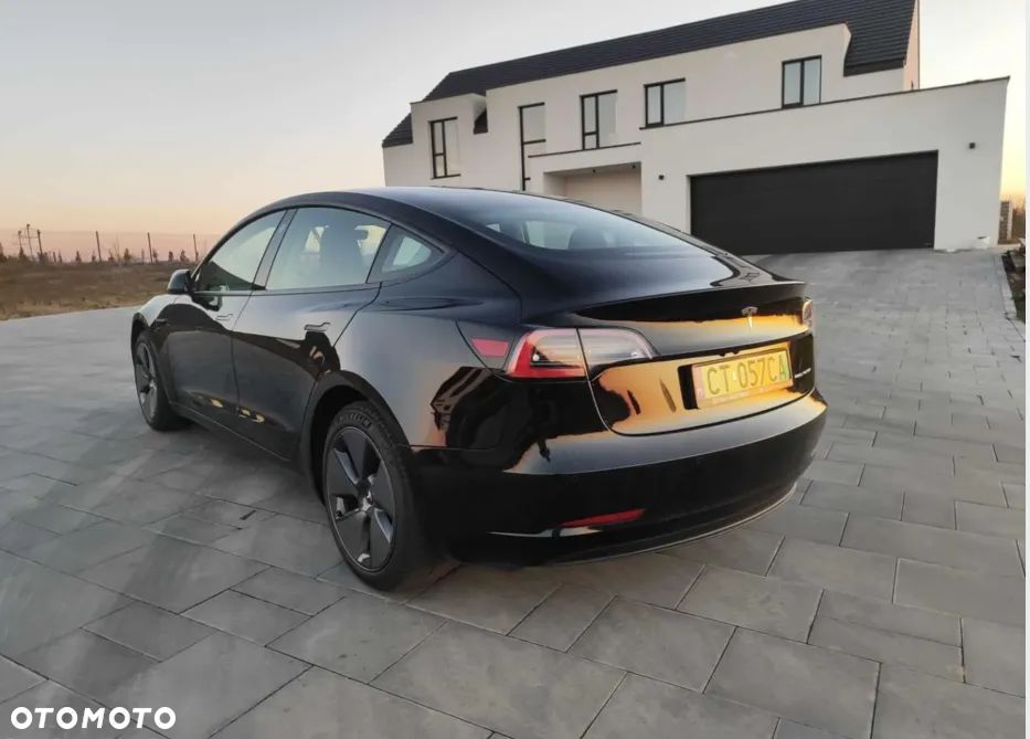 Tesla Model 3 Langstreckenbatterie Allradantrieb Dual Motor - 10