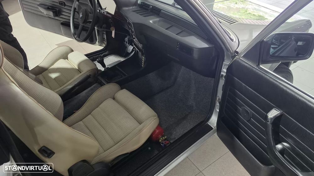 BMW 323 - 41