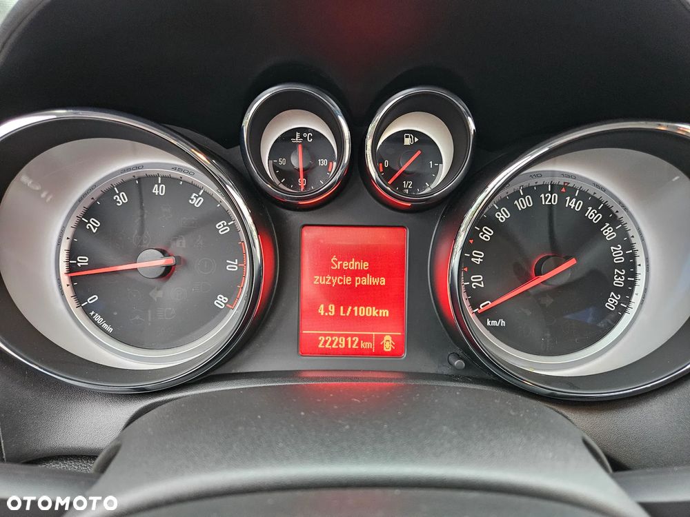 Opel Astra 1.4 T EU6 - 11