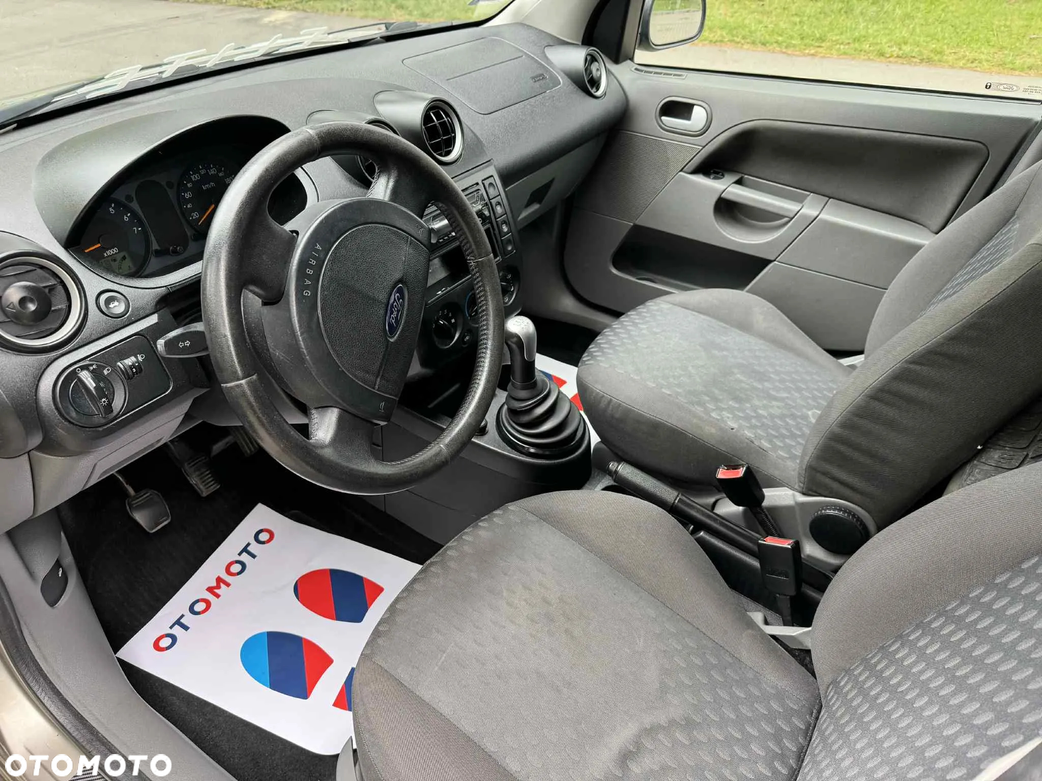 Ford Fiesta 1.4 Ambiente - 6